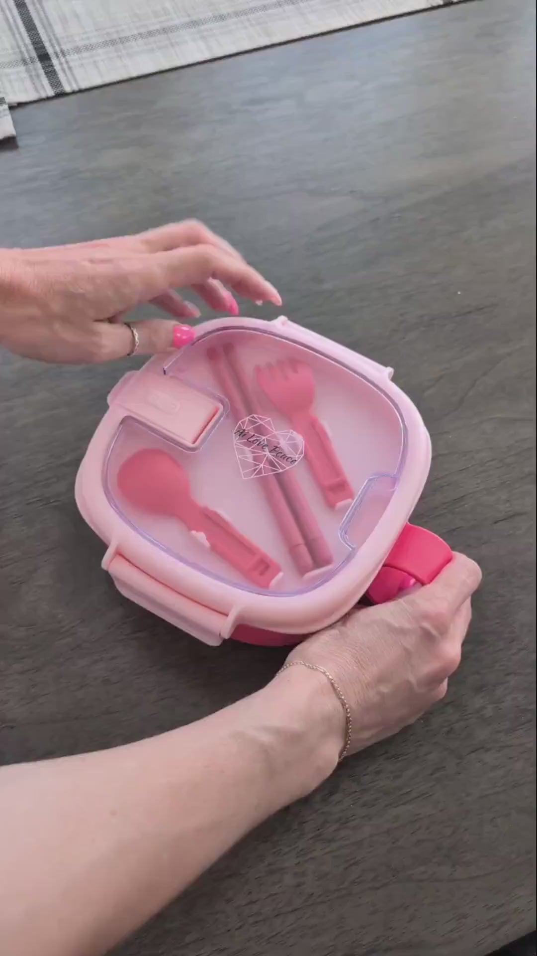 Microwavable Ramen Bowl - Leakproof Container with Lid & Built-In Utensils
